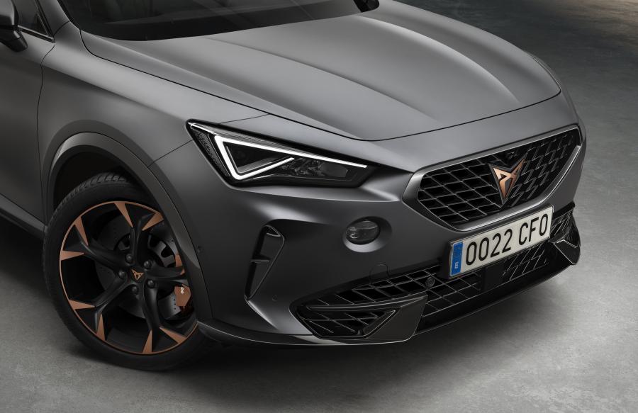 Детали экстерьера Cupra Formentor 2020 года  (WW) (фото 3 из 17)
